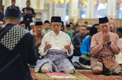 TAN SRI ABANG JOHARI TUN OPENG