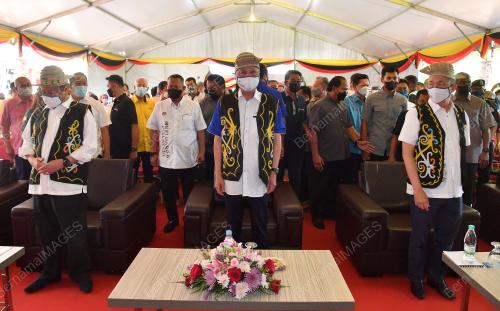 DATUK SERI ISMAIL SABRI YAAKOB