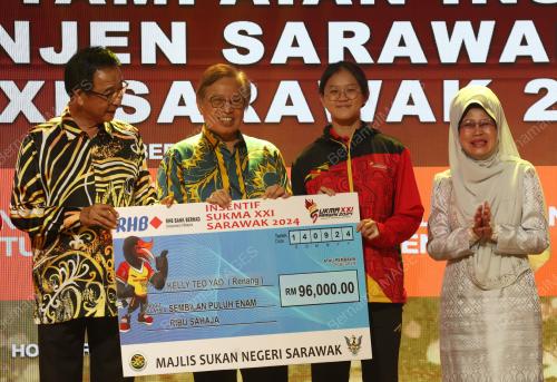 TAN SRI ABANG JOHARI TUN OPENG
