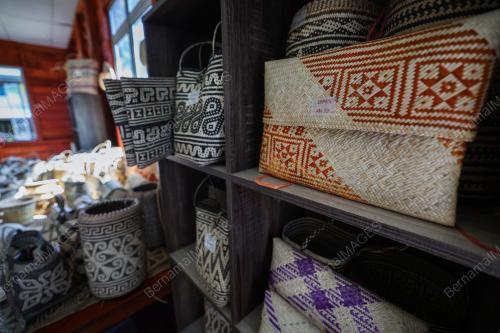 ANYAMAN ROTAN LUSONG LAKU