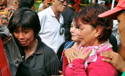 SK17_27092012_LOMBONG_EMAS