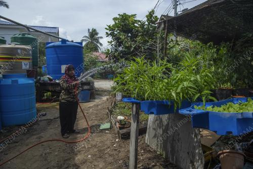 PENDUDUK KAMPUNG SIBU LAUT