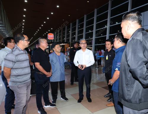 FAHMI FADZIL