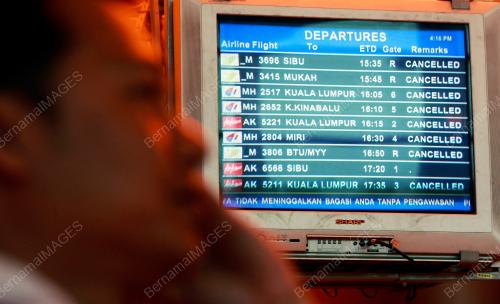 SK18_11012011_LTAK_AIRASIA