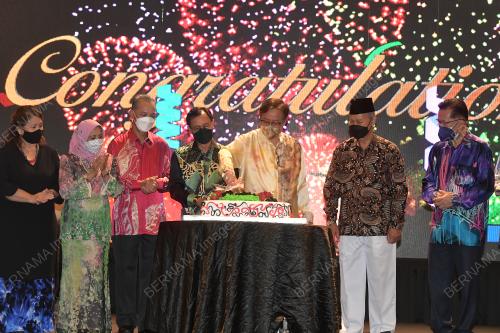 DATUK PATINGGI ABANG JOHARI TUN OPENG