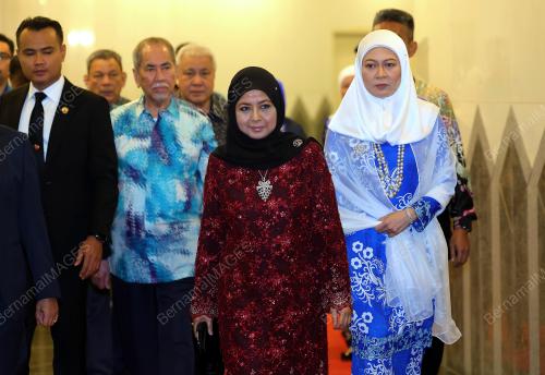 RAJA PERMAISURI AGONG RAJA ZARITH SOFIAH