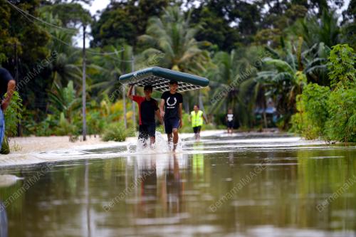 TINJAUAN BANJIR