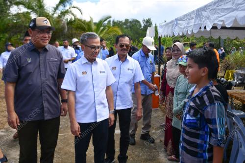 FAHMI FADZIL