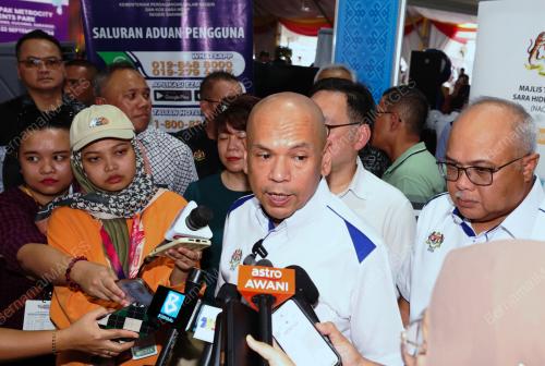 DATUK ARMIZAN MOHD ALI