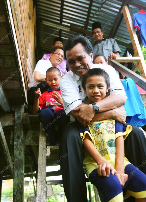 SHAFIE APDAL