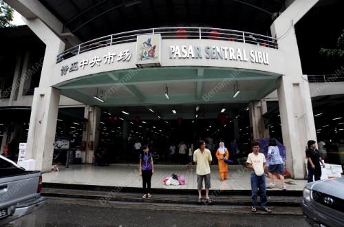 SK20_09042014_PASAR_SIBU