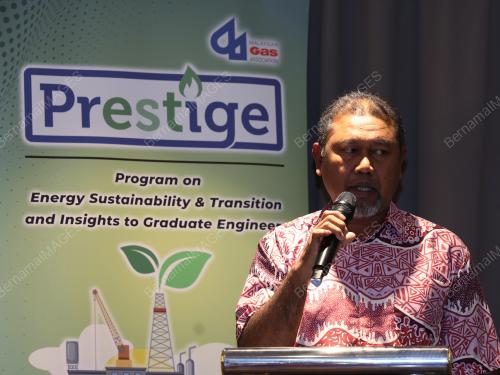 KHAIRUL ANWAR ZAKARIA
