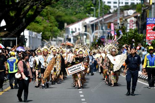PERARAKAN NITI DAUN SEMPENA PERAYAAN GAWAI DAYAK