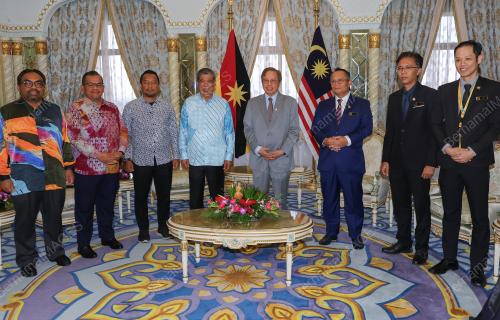 TAN SRI ABANG JOHARI TUN OPENG