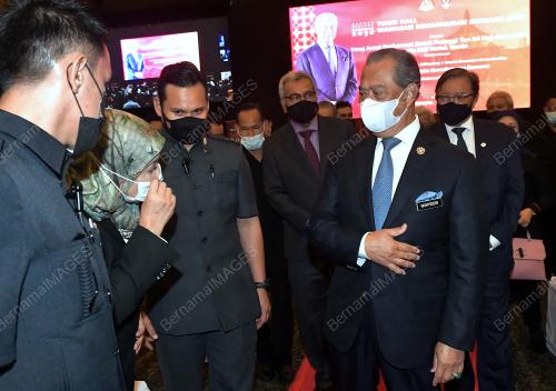 TAN SRI MUHYIDDIN YASSIN