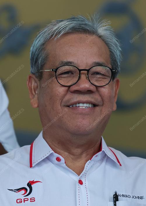 AHMAD JOHNIE ZAWAWI
