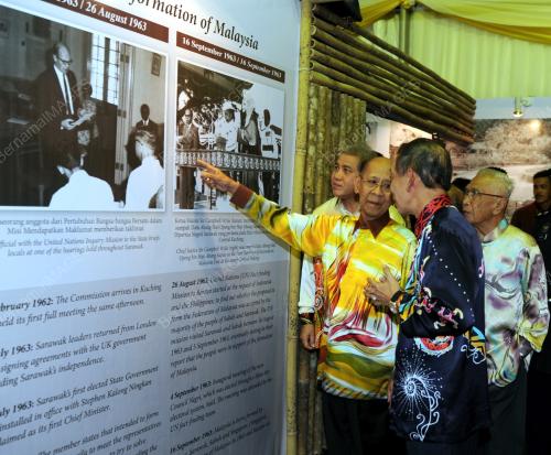SK22_16092013_AGONG_PAMERAN