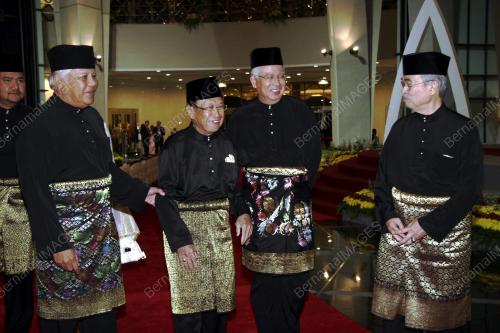 MOHD NAJIB TUN ABDUL RAZAK