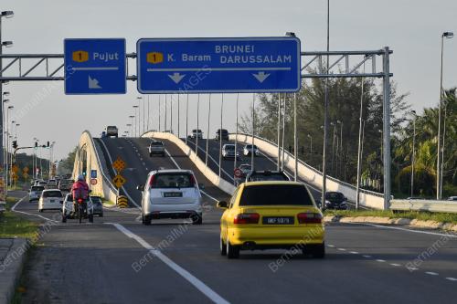 LEBUHRAYA PAN BORNEO SARAWAK