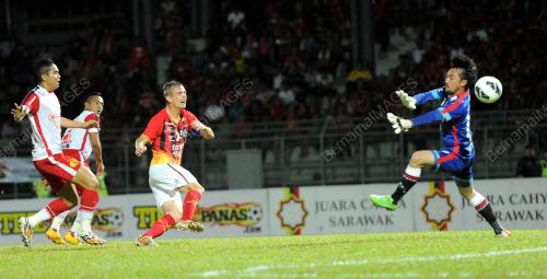 SK33_27022015_PIALA_FA