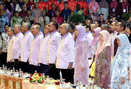 TAN SRI MOHAMAD ASFIA AWANG NASSAR