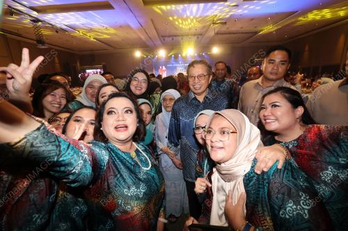 TAN SRI ABANG JOHARI TUN OPENG