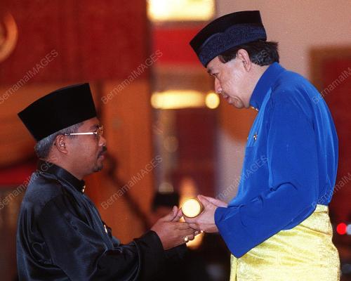SL04-24_08_2000_WATIKAH_MB_12012016