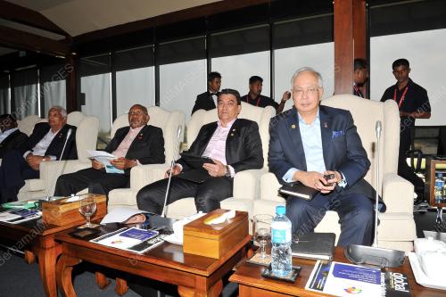 SLK04_16112013_CHOGM