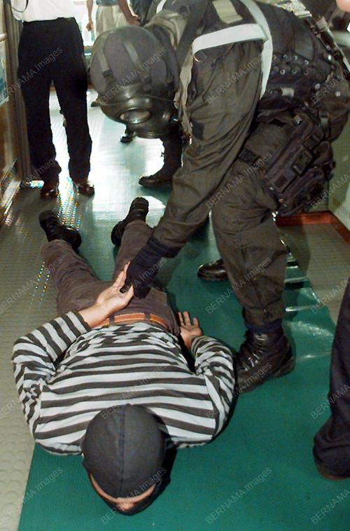 SM05-22_02_2001_PASKAL_LANUN_20022001