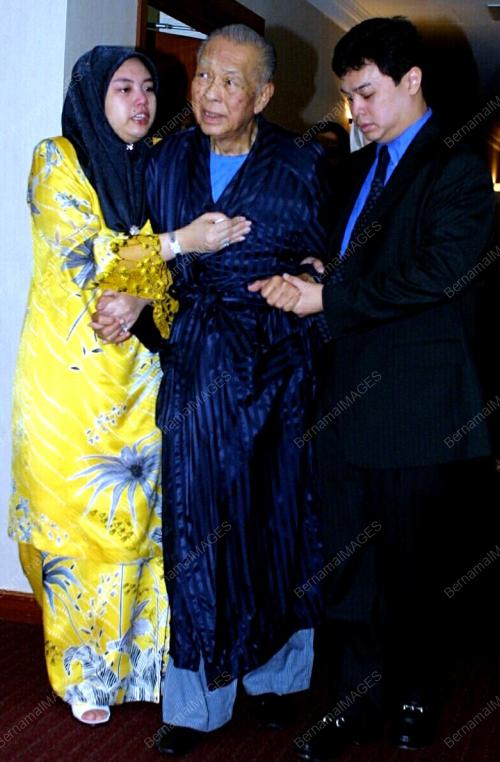 YANG DI-PERTUAN AGONG BERANSUR SIHAT