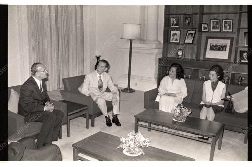 HUSSEIN ONN MELAWAT SINGAPURA