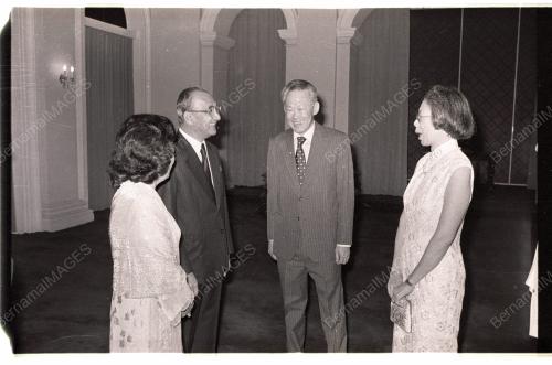 HUSSEIN ONN LAWAT SINGAPURA