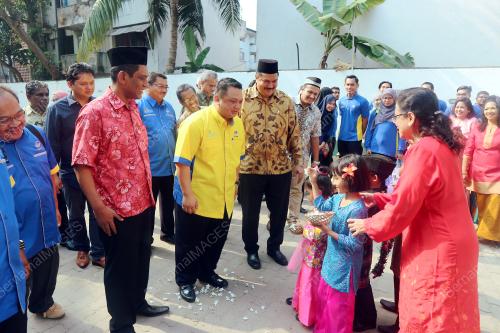 SRI01_07122016_MELAYU_SRI_LANKA