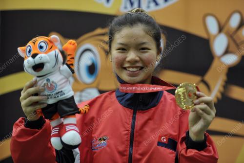 SUK01_07072013_PINGPONG