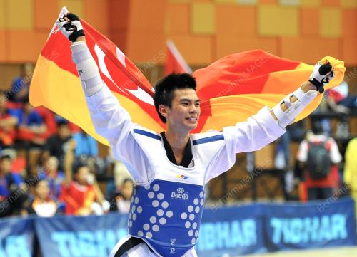 SUK08_06072012_TAEKWANDO