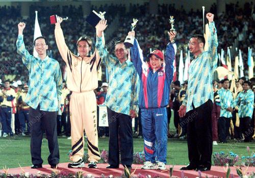 SUK17-03_06_2000_OLAHRAGAWAN_22071904