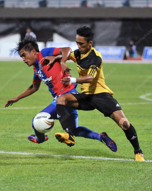 SUK32_03062014_BOLA