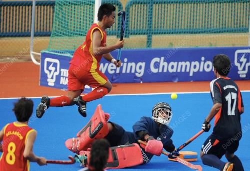 SUK35_09072012_HOKI