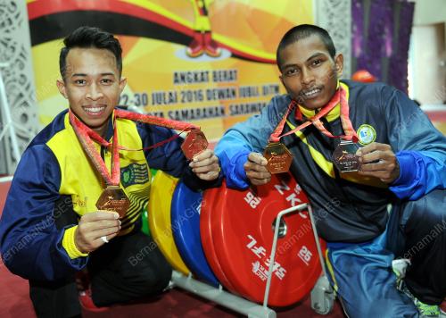 SUKMA11_22072016_ANGKAT_BERAT