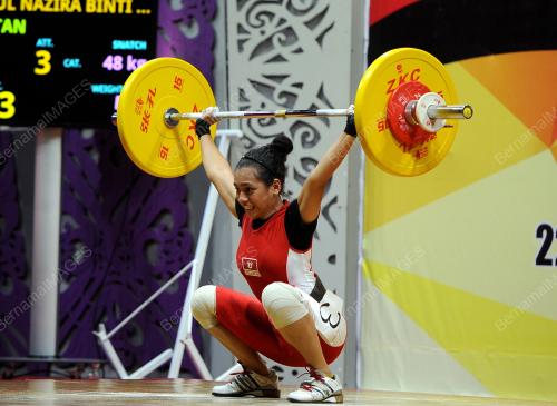 SUKMA12_24072016_ANGKAT_BERAT1