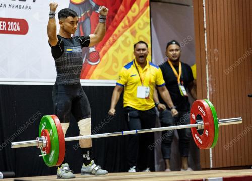 SUKMA ANGKAT BERAT