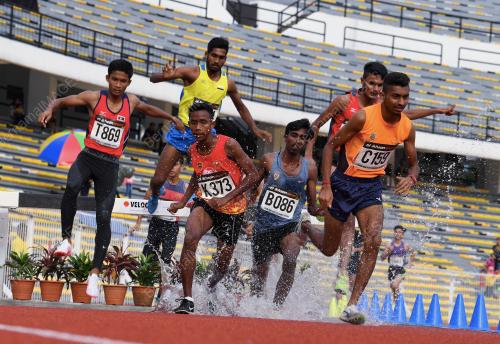SUKMA32_18092018_LARIAN