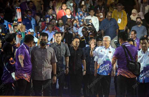DATUK SERI ISMAIL SABRI YAAKOB
