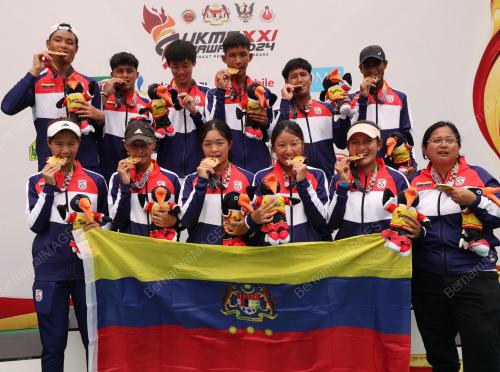 SUKMA TENIS BERPASUKAN