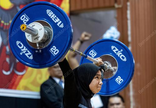 SUKMA ANGKAT BERAT