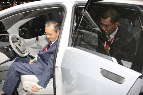 TUN MAHATHIR MOHAMAD