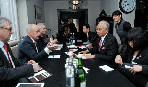 SWZ11_25112012_PM
