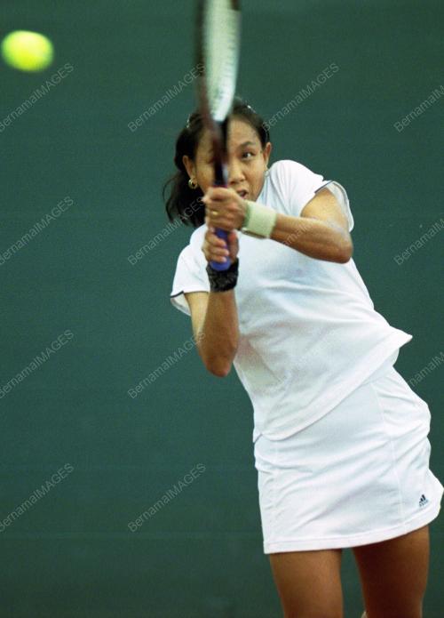 TE05-15_09_2001_TENNIS_02022016