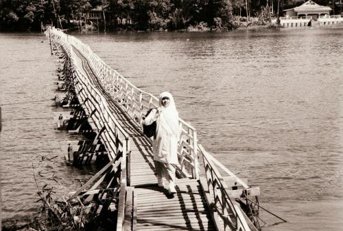 JAMBATANG TERAPUNG