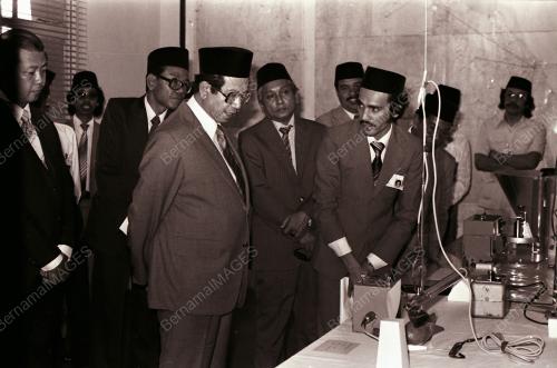 SULTAN MAHMUD AL-MUKTAFI BILLAH SHAH
